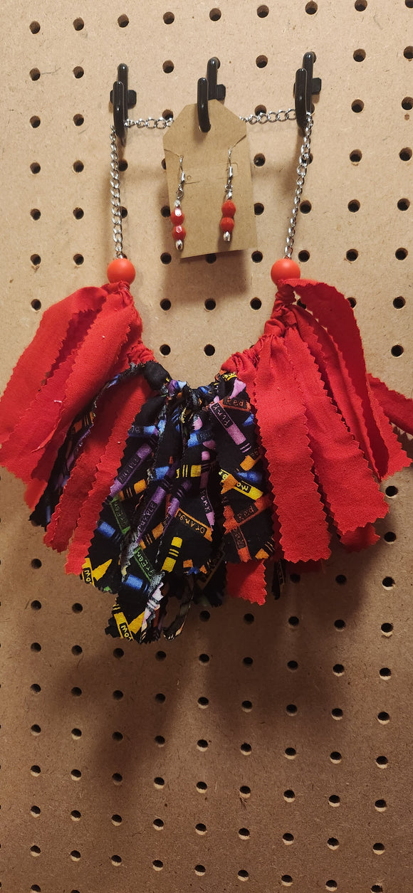 Little Miss Color Me Red, Ravel collection